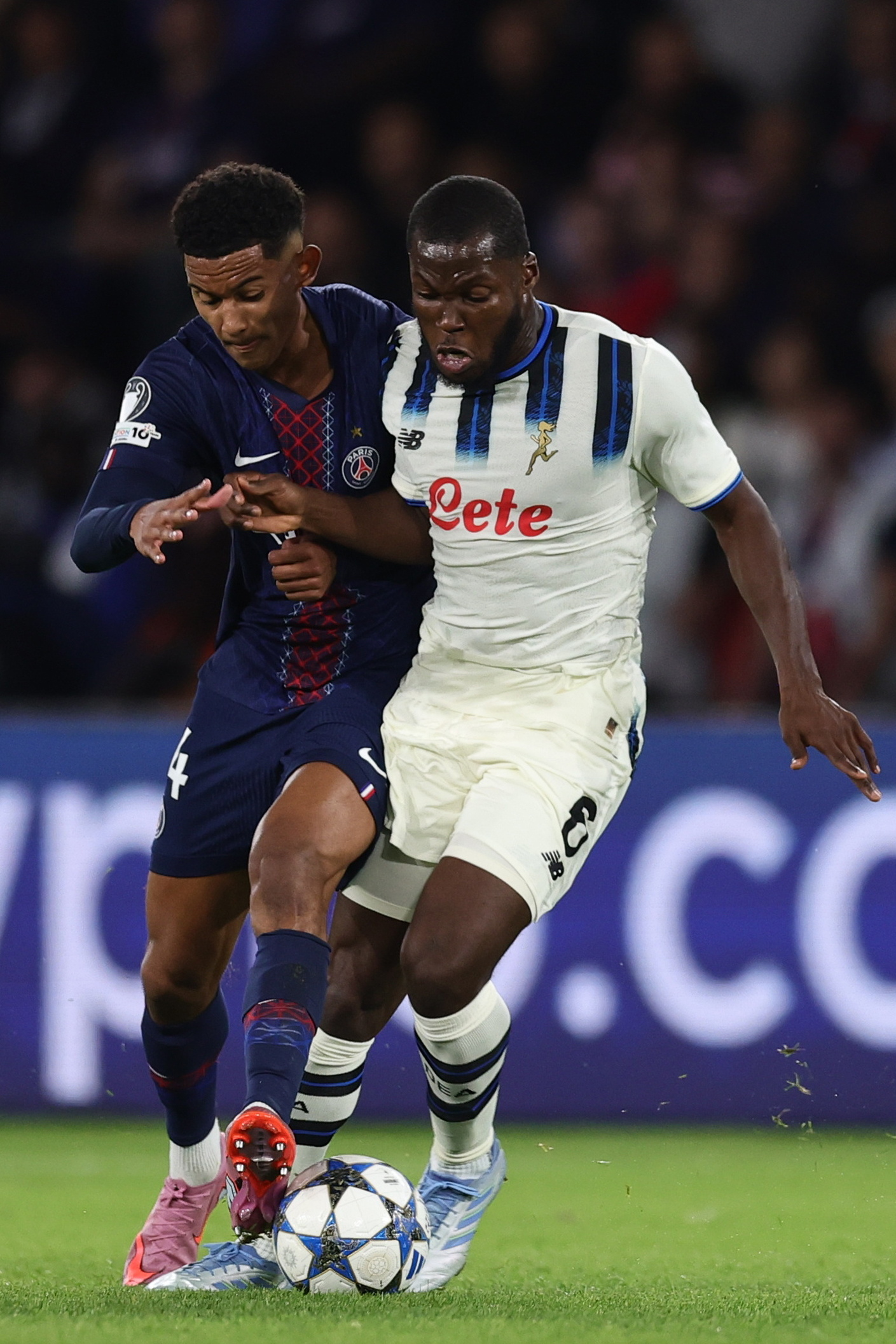 mk体育网址 -关于离谱！巴黎圣日耳曼迎来里程碑里程碑夜广州队门线救险，曼联遗憾出局备战欧冠的信息