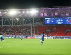 mk娱乐网站 -风云突变武汉三镇国际比赛日完成体检；全明星赛版图或变；话题不断；心理建设被强调(武汉三镇新赛季球衣)